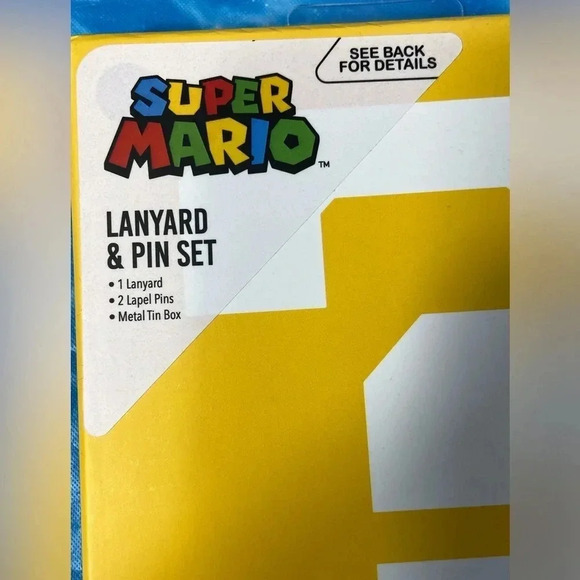 Super Mario - Nintendo - Lanyard  & Pin Set - BNIB ☄️🪠🍄🍑 - Picture 5 of 7